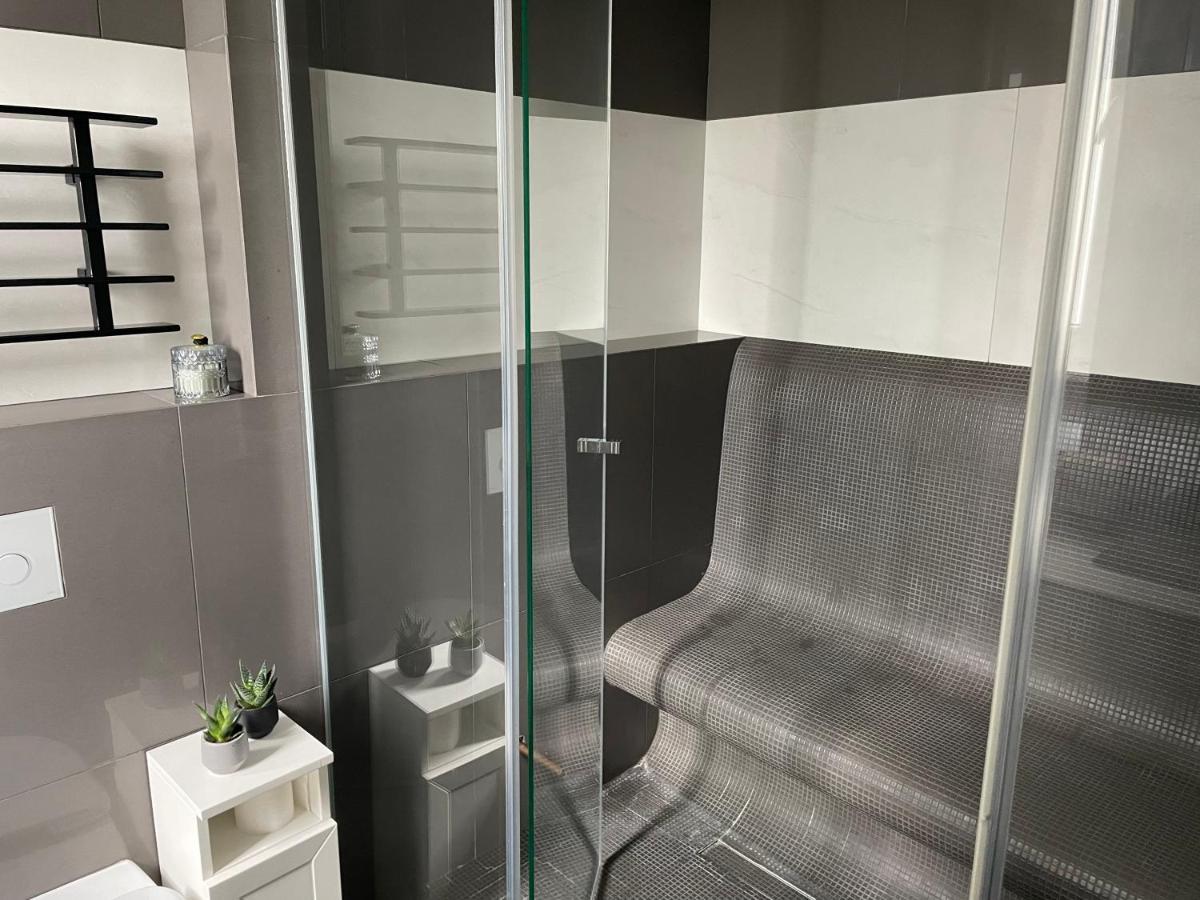 3Bedroom Smarthome Apartment Жельона Гора Екстериор снимка