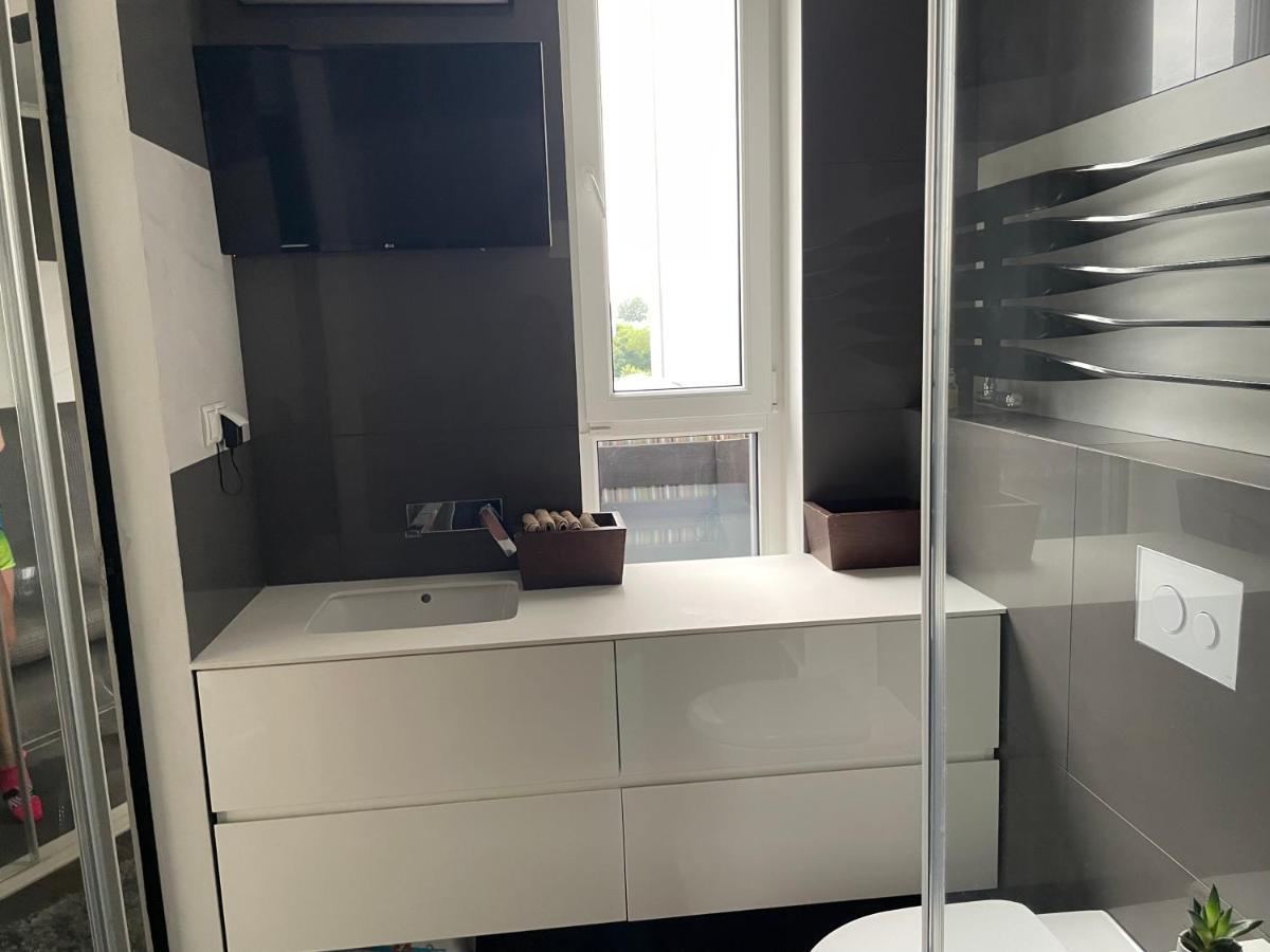3Bedroom Smarthome Apartment Жельона Гора Екстериор снимка